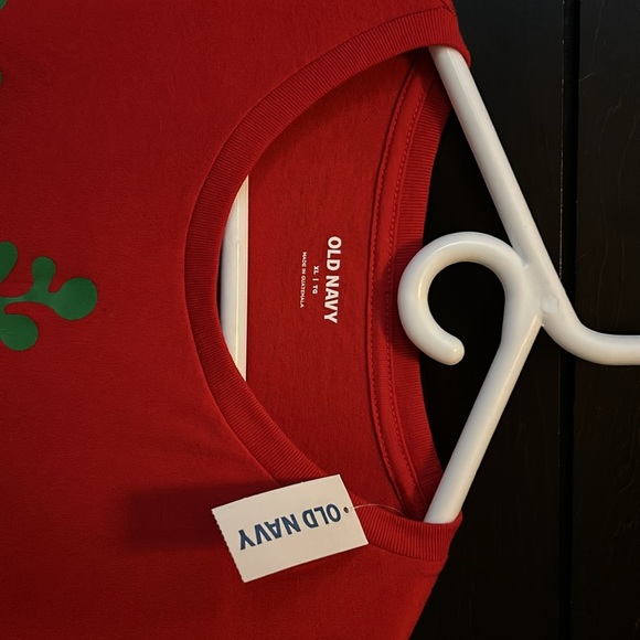 NWT SpongeBob Holiday T-Shirt. Youth XL. - Picture 3 of 4